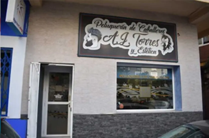 Fachada AJ Torres