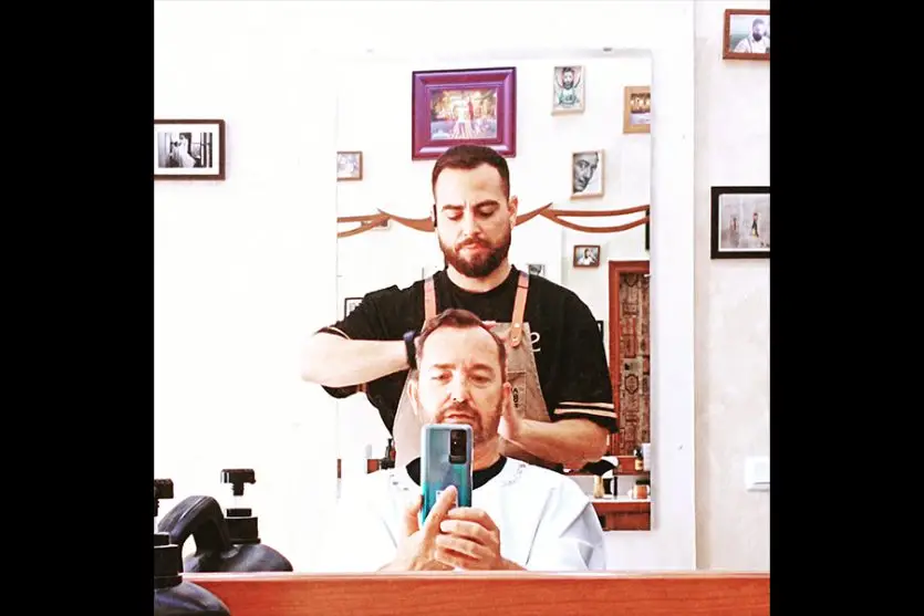 barber izquierdo barberia