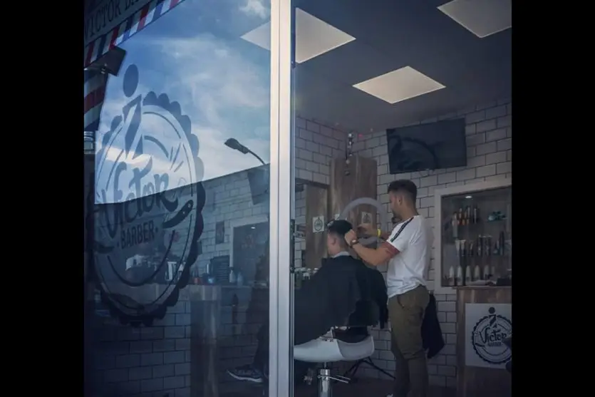 barber victor peluqueros