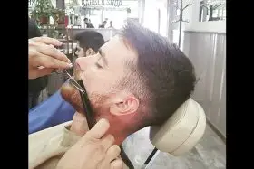 barberia adrianpeluqueros corte barba