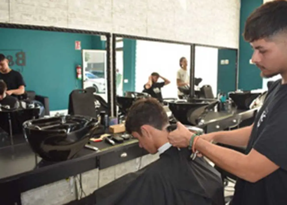 corte barba y cabello