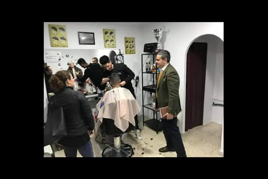 salon perlano barberia peluqueros