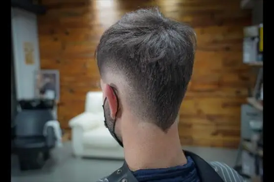 corte degradado estilo barberia bearded
