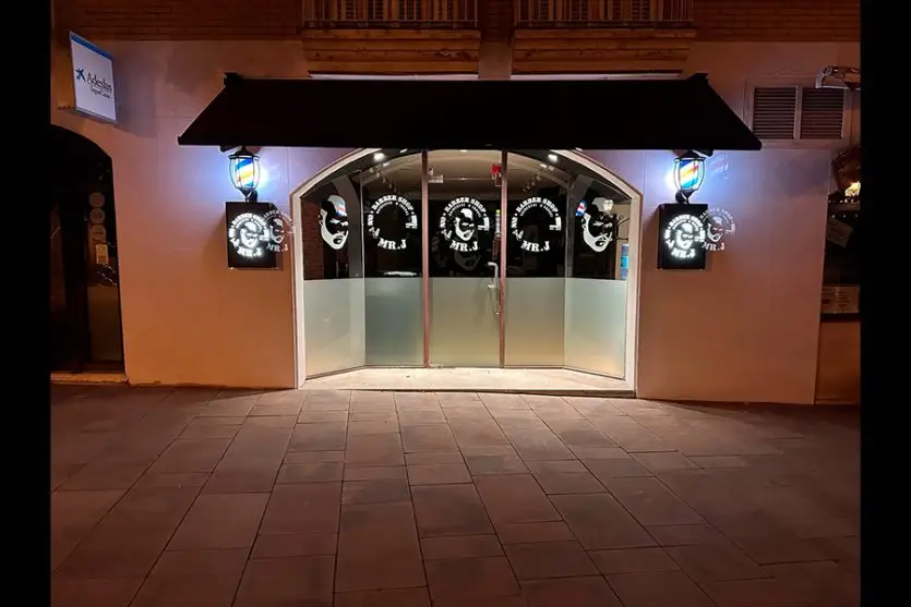 fachada barber shop mr j