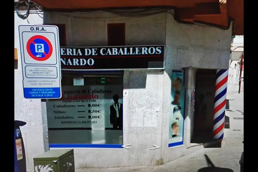 fachada peluqueria de caballeros leonardo