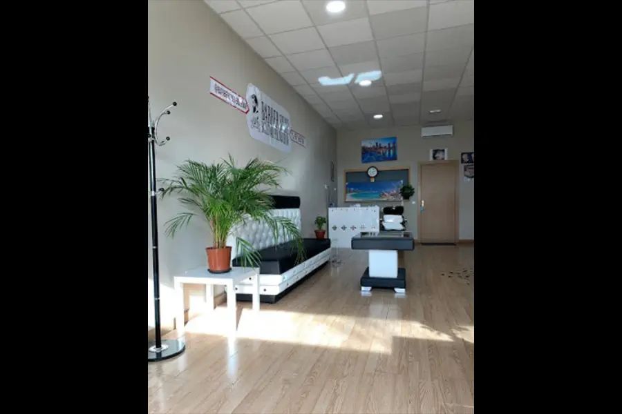 interior barberia barber boulevard