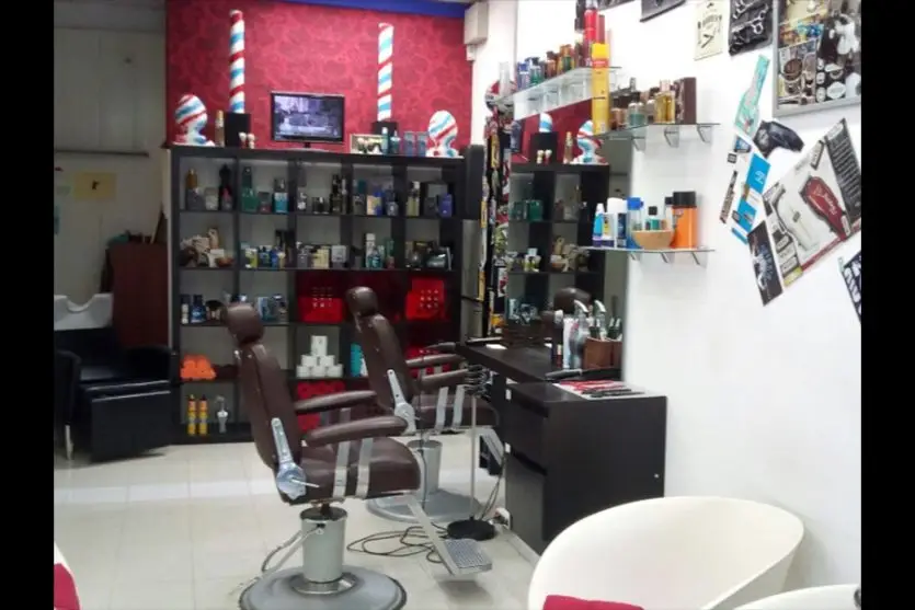 interior la barberia