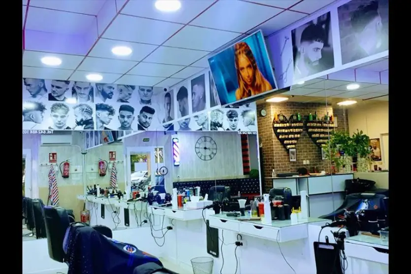 interior peluqueria del sol