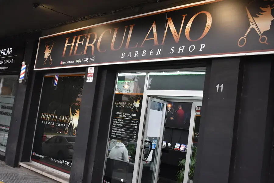 Fachada 2 herculano barber shop