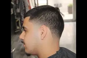 corte adulto monkey barber shop