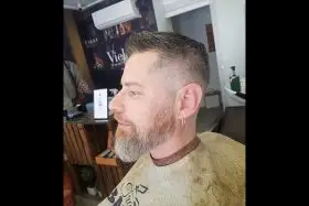 corte barba barberia benicasim