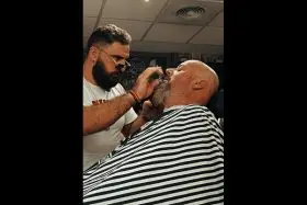 perfilado barba golden barberia