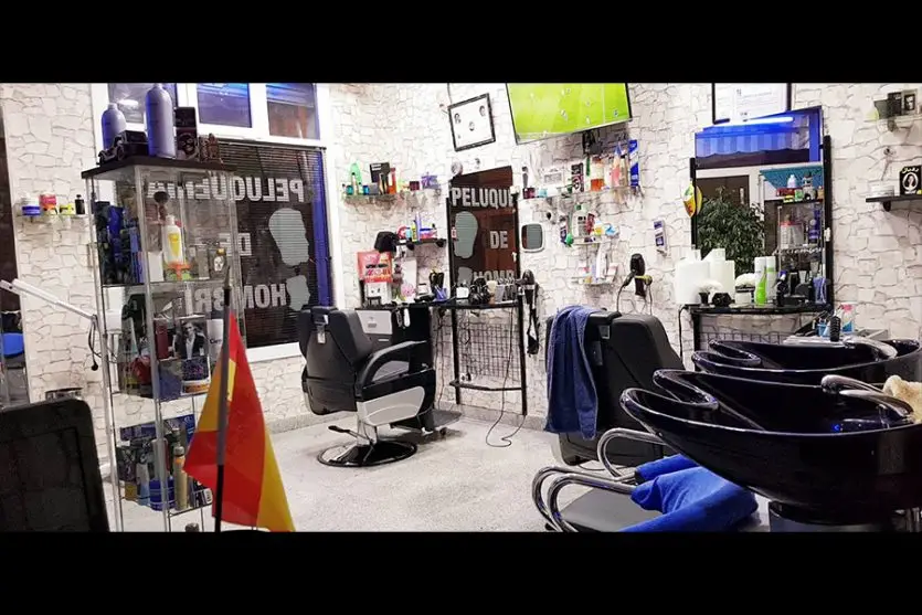 principal interior barberia karim