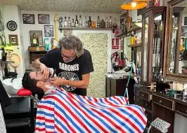 Barba newman barber shop old school
