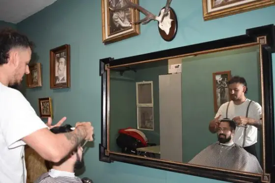 Como trabajamos la navaja barber shop