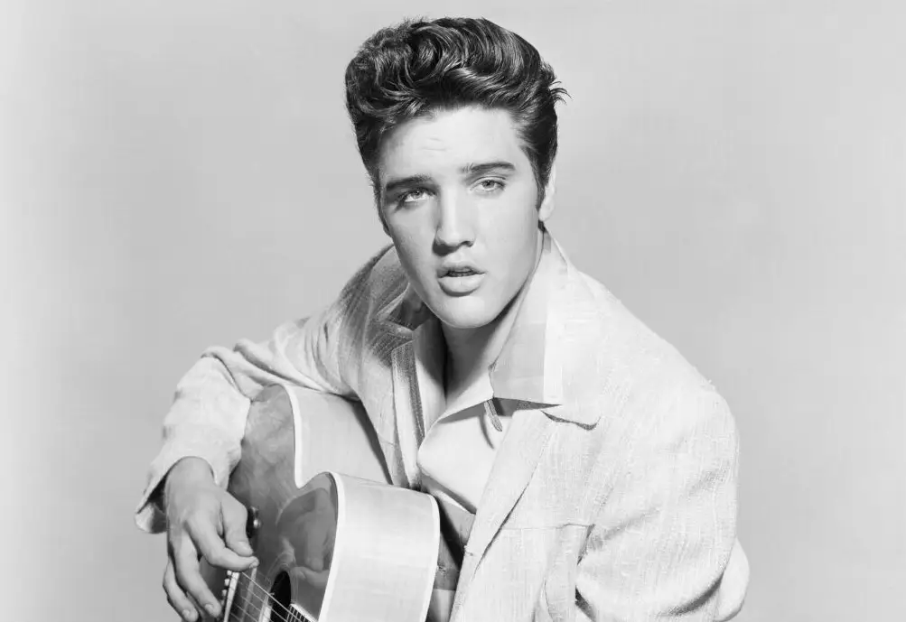 El tupe de elvis presley