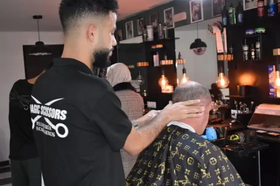 Corte 2 magic sicssors peluqueria de caballeros