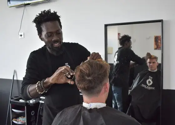 Corte ibuu barber shop