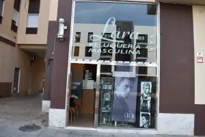 Fachada lara peluqueria caballeros