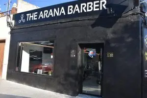 Fachada the arana barber shop