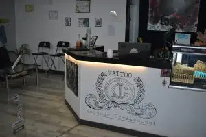 Interior barberia acacio