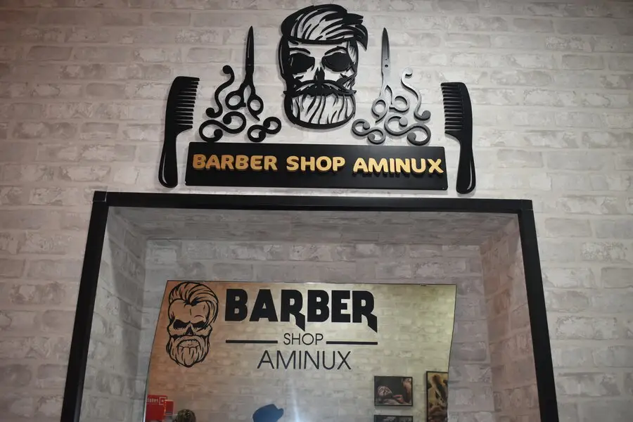 Pared aminux barber shop