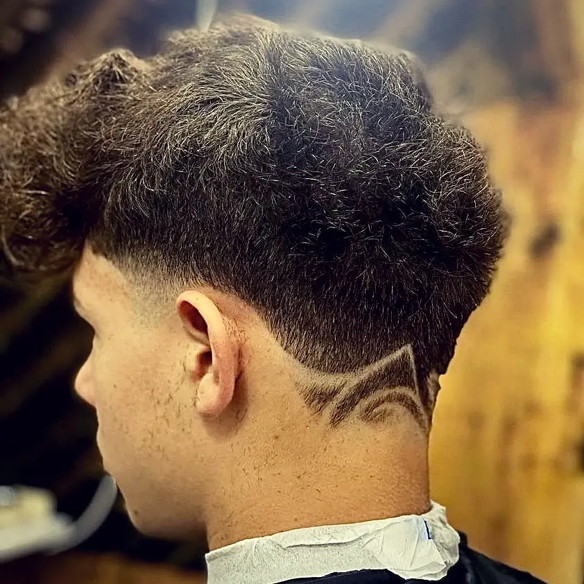 corte de cabello con lineas