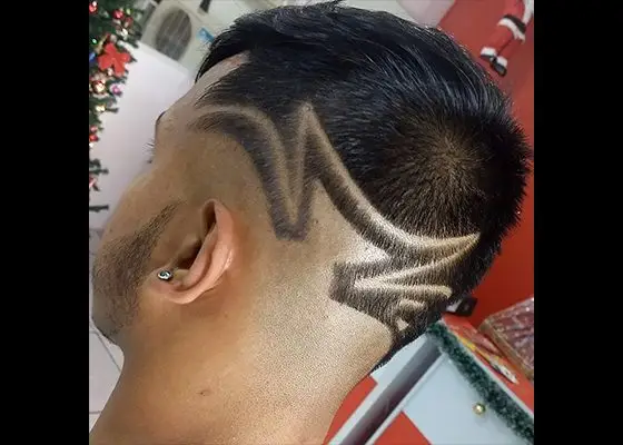 corte de pelo con diseno barberia landako moshin madalena
