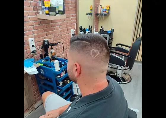 corte de pelo peluqueria los hermanos