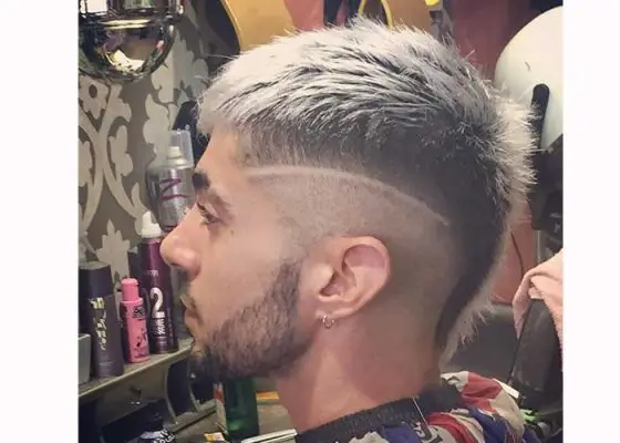 corte y barba Peluqueria y barberia Starhair