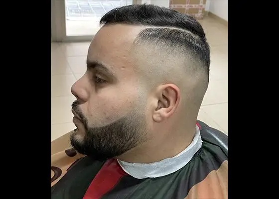 degradado corte bajo barba