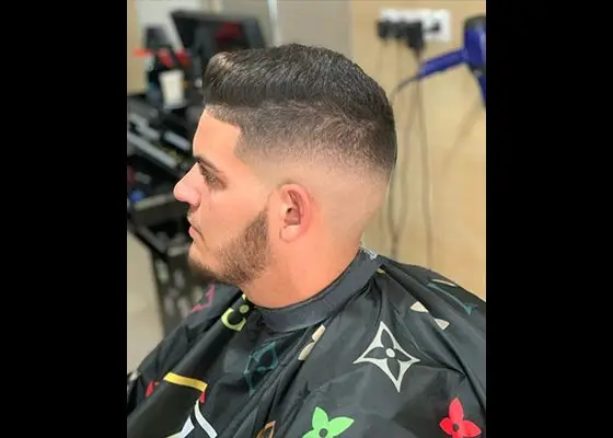 degradado corte bajo barberia
