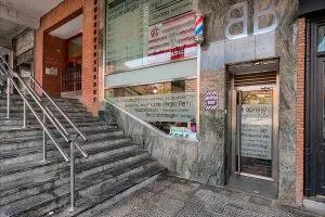 fachada barberia basque barber