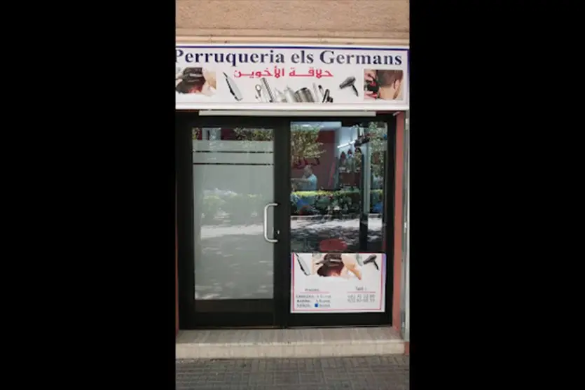 fachada frontal barberia