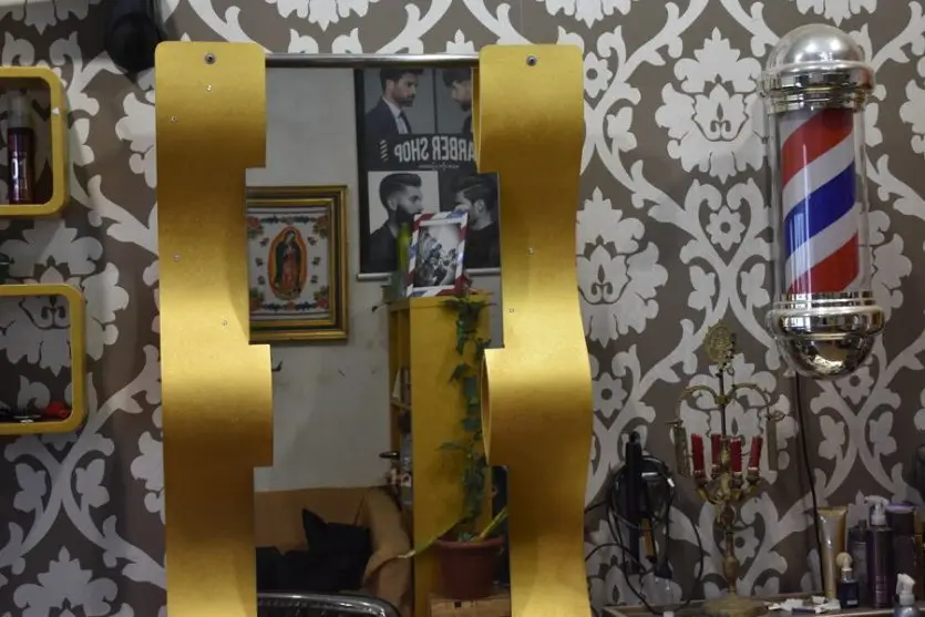 interior Peluqueria y barberia Starhair