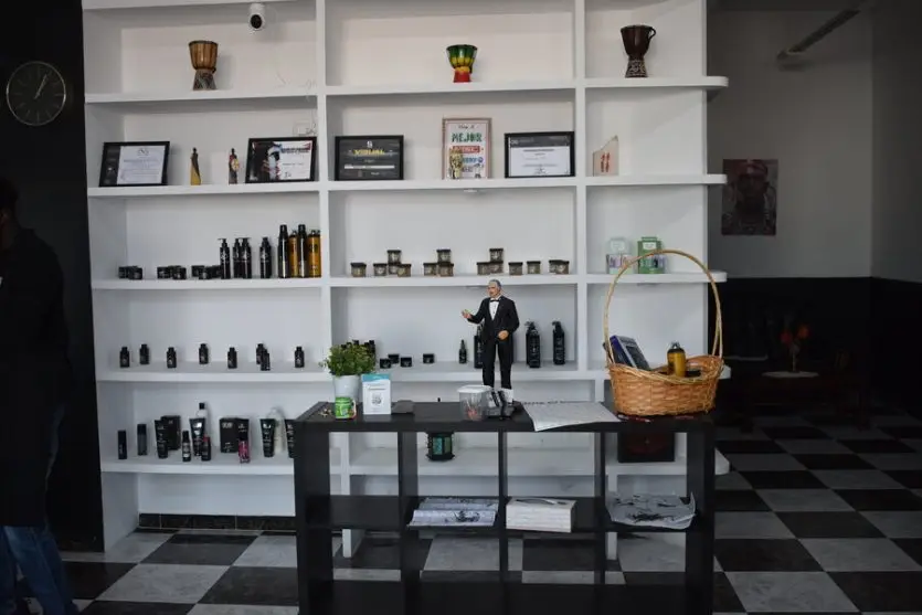 interior ibuu barber shop