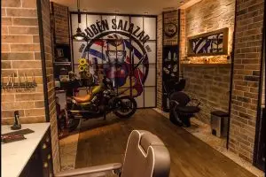interior ruben salazar barbershop