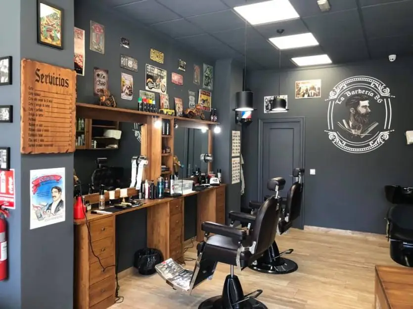 interior sillas la barberia 86