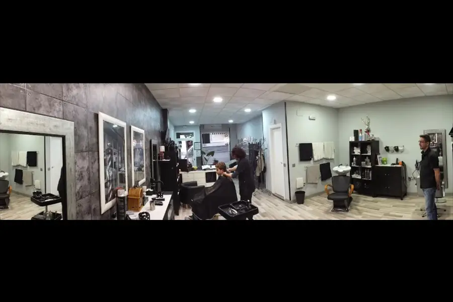 interior tu barberia jaen