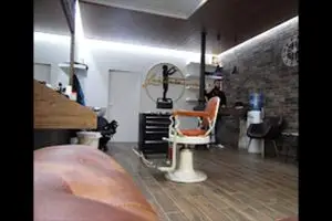interno barberia