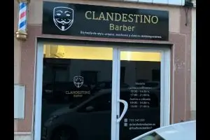 principal barberia clandestino fachada