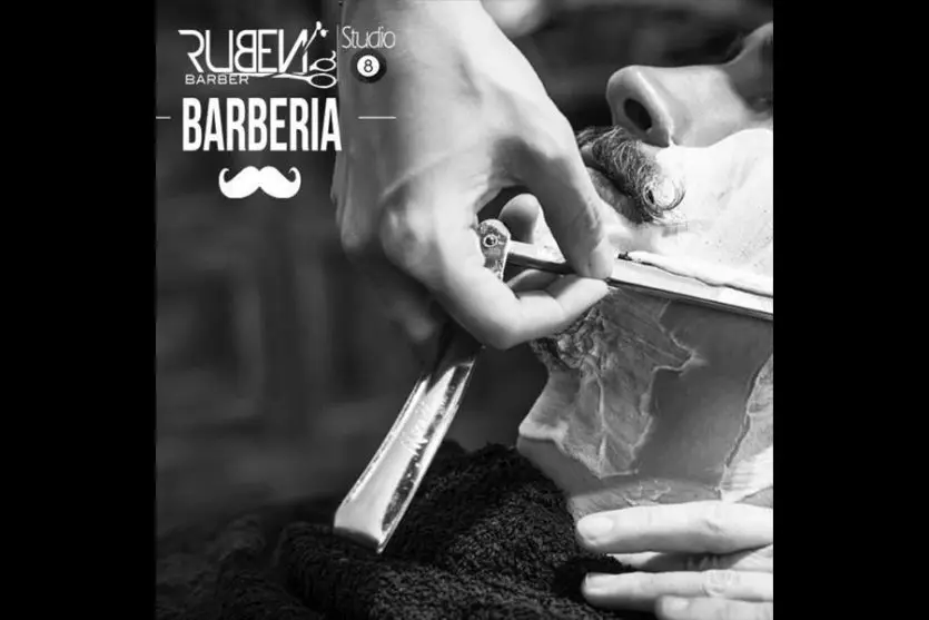 trabajo barberia studio ocho